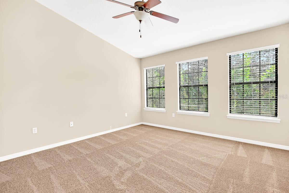 FISHHAWK RANCH PH 2 TRACT 12B - Residential Lease