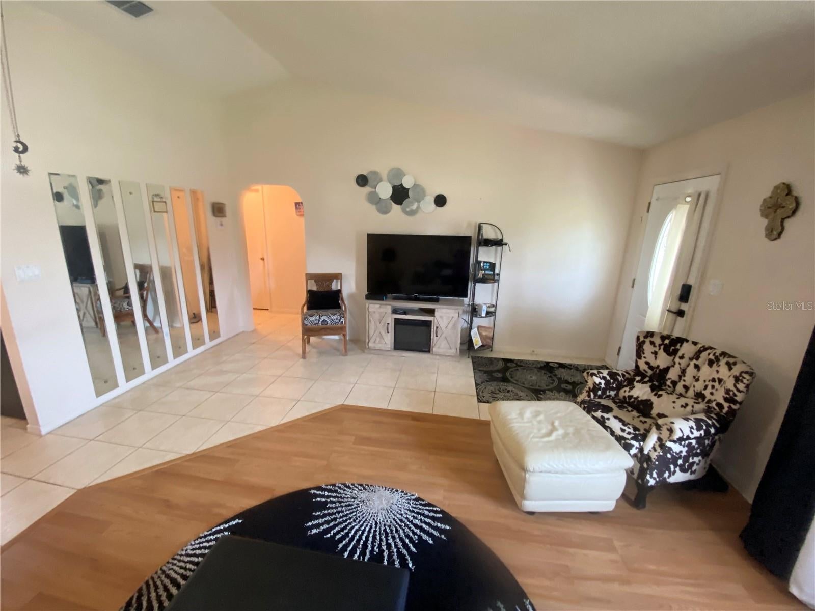 4340 VANTAGE CIRCLE