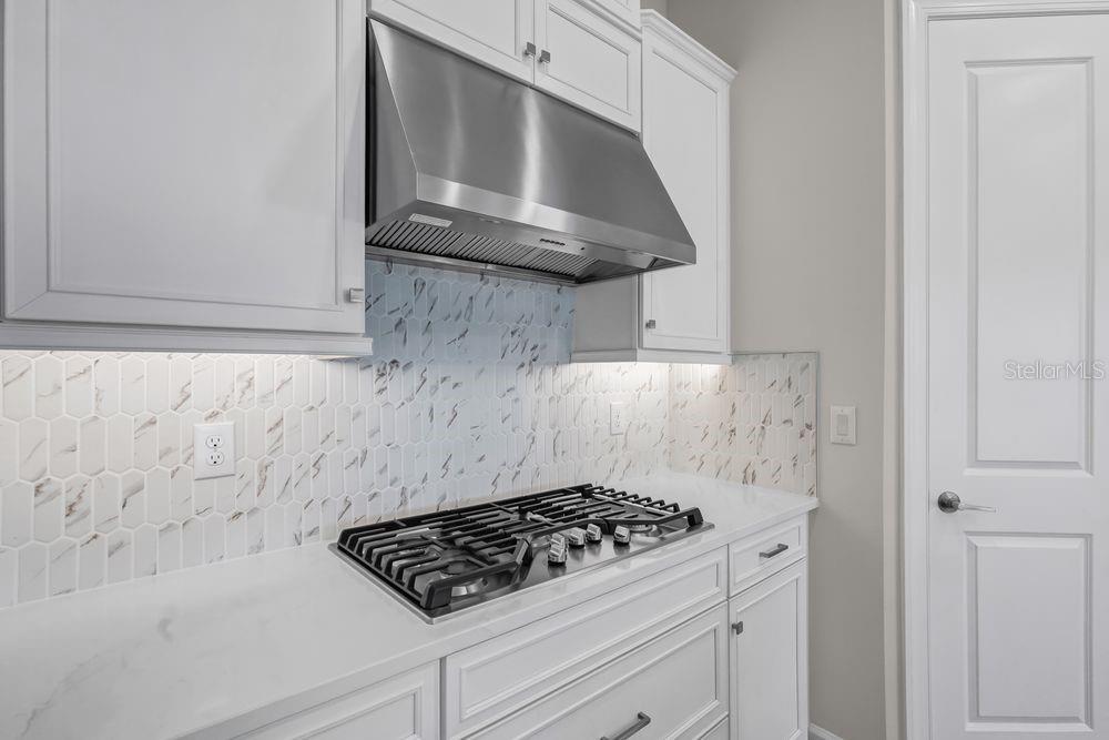 10463 ECLIPSE STREET