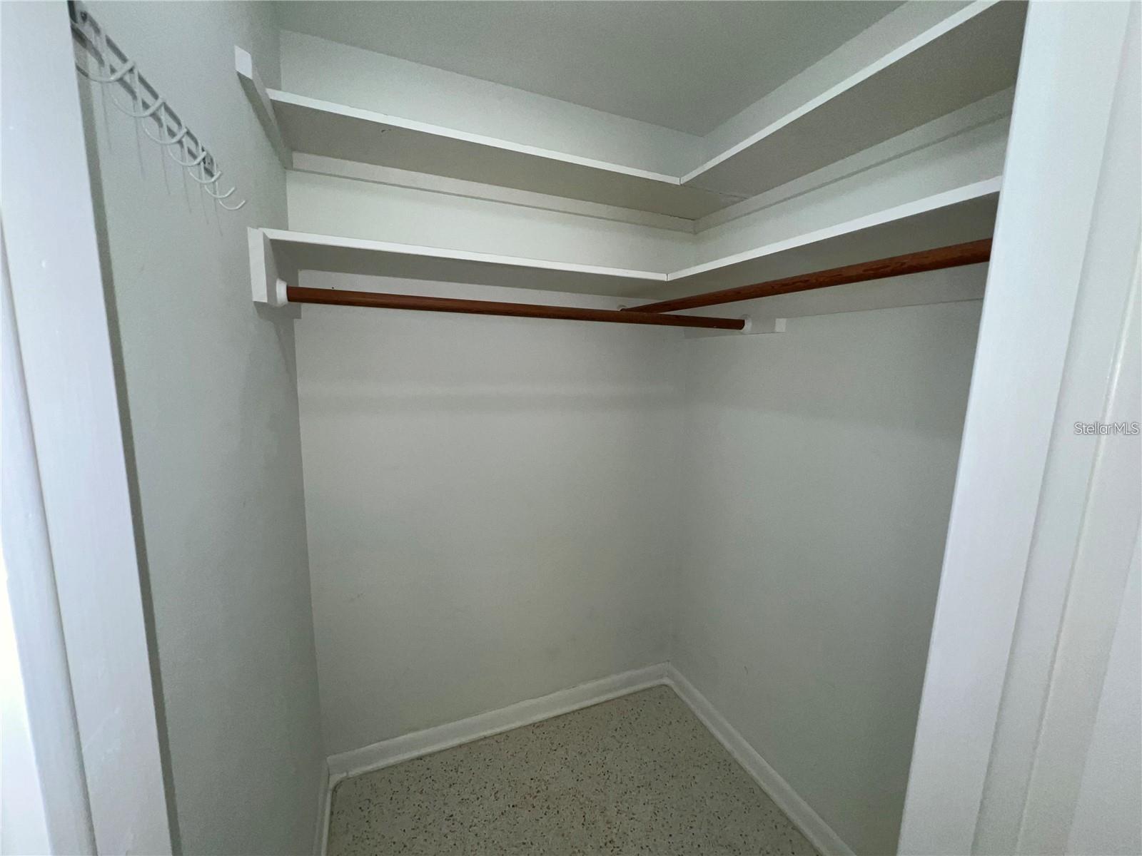 PLEASANT VIEW TERRACE 4TH ADD - Residential Lease