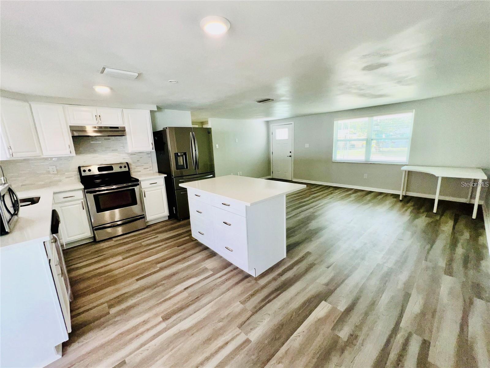 PLEASANT VIEW TERRACE 4TH ADD - Residential Lease