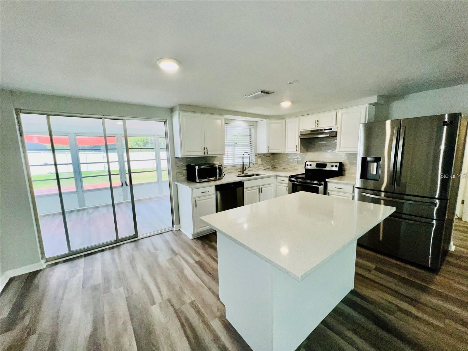PLEASANT VIEW TERRACE 4TH ADD - Residential Lease