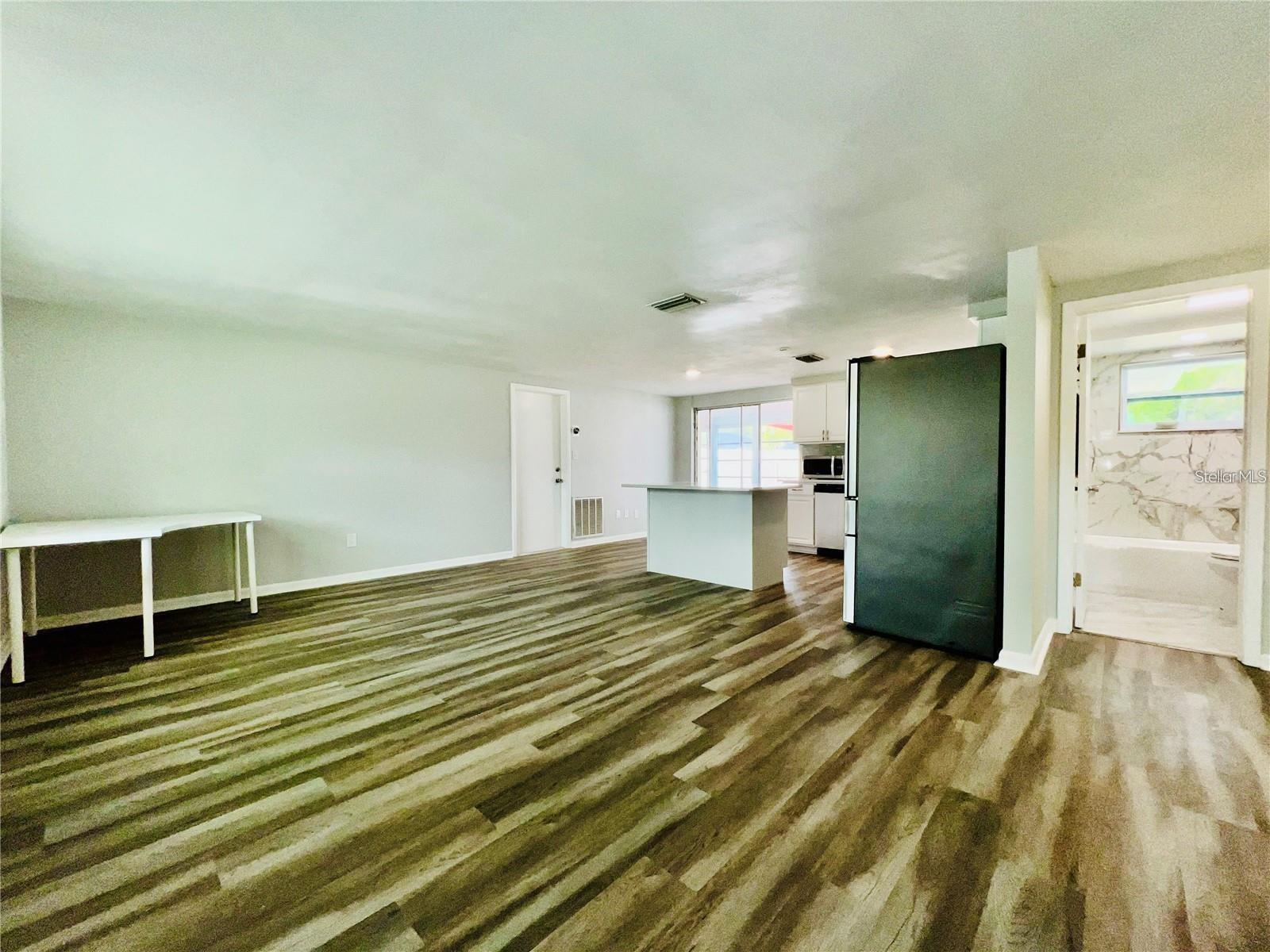 PLEASANT VIEW TERRACE 4TH ADD - Residential Lease