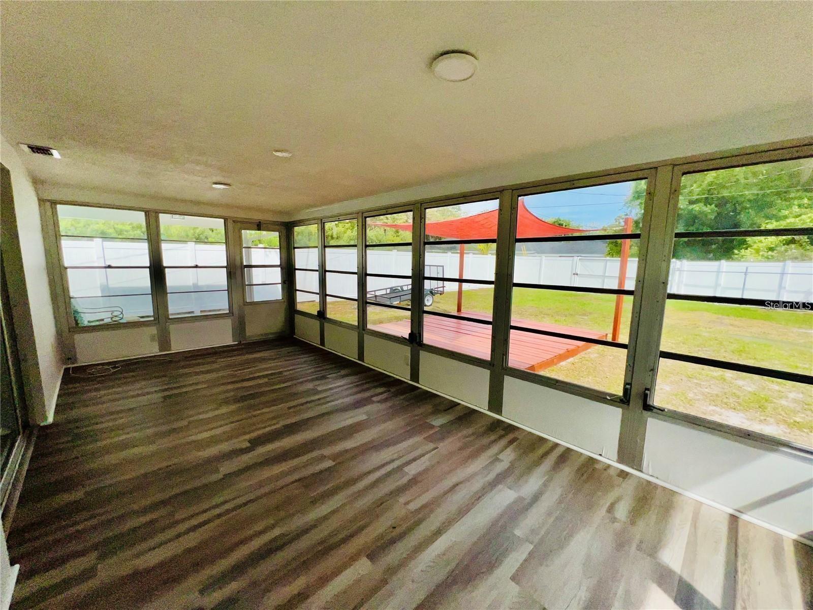 PLEASANT VIEW TERRACE 4TH ADD - Residential Lease