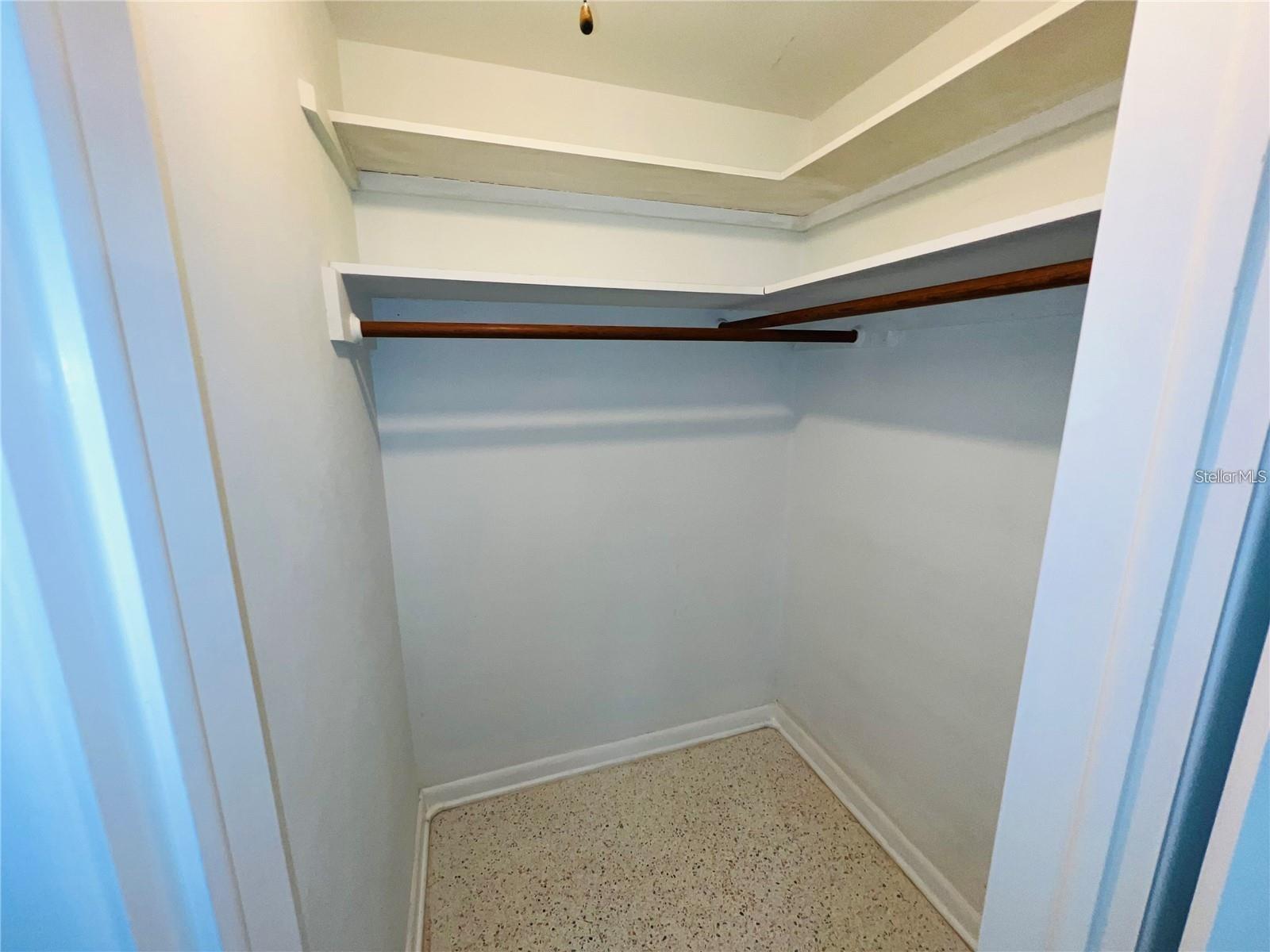 PLEASANT VIEW TERRACE 4TH ADD - Residential Lease