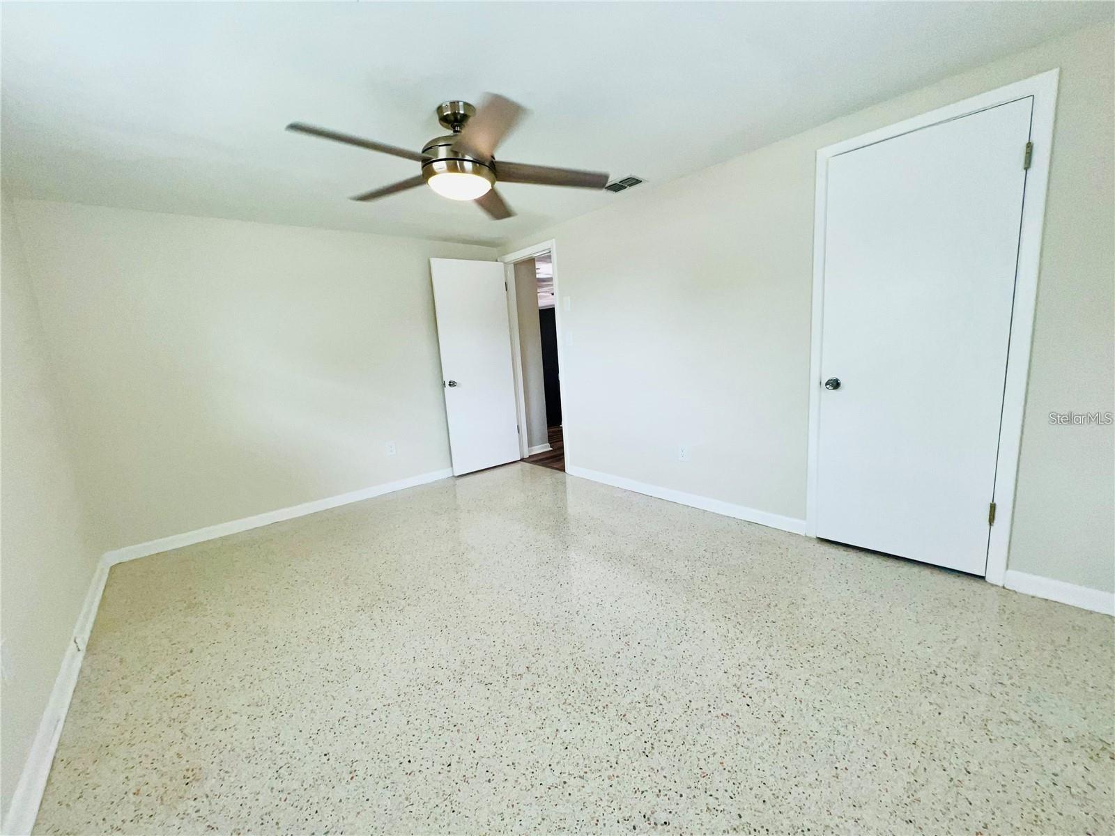 PLEASANT VIEW TERRACE 4TH ADD - Residential Lease