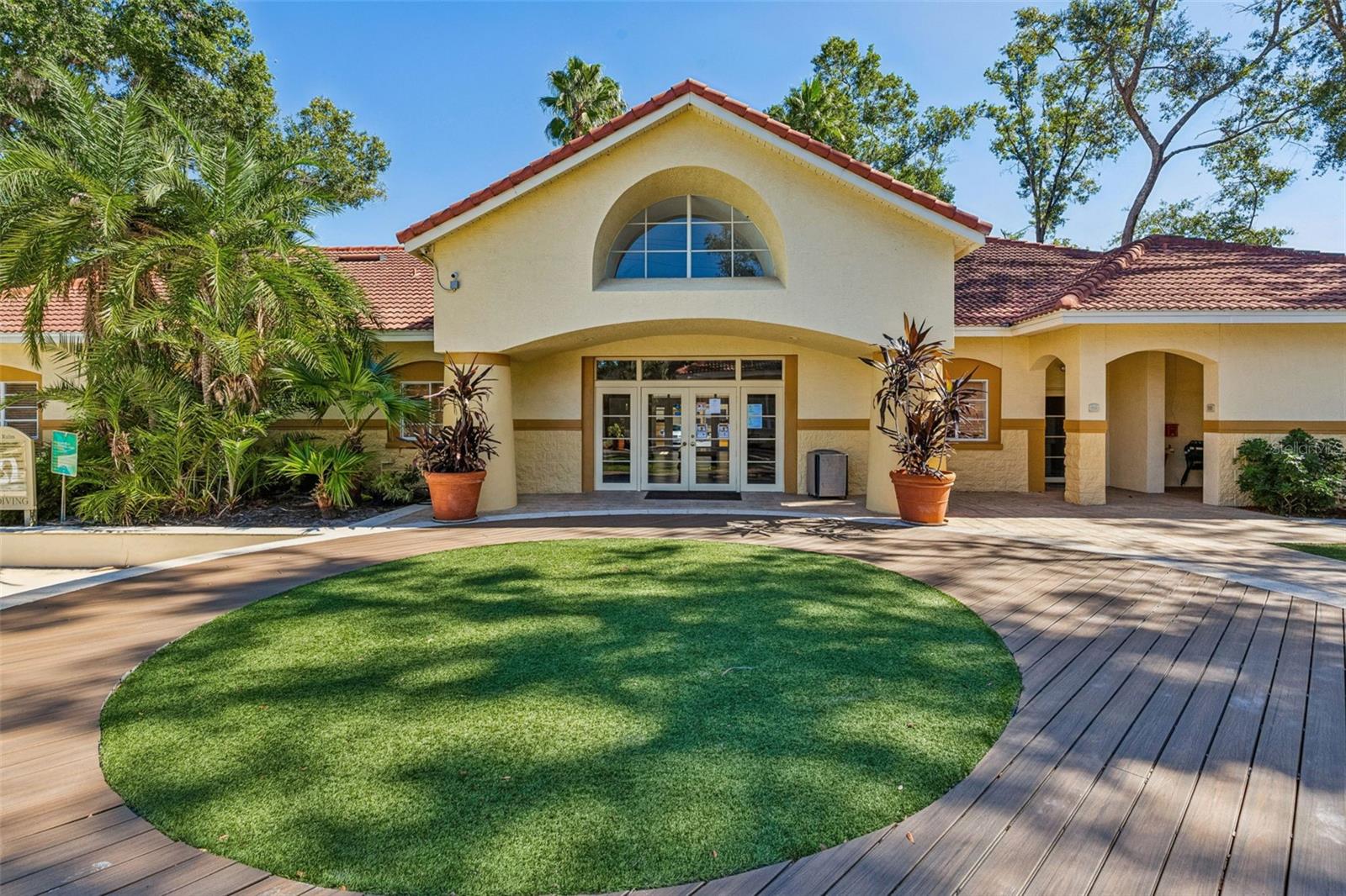 THE PINNACLE AT CARROLLWOOD A - Residential