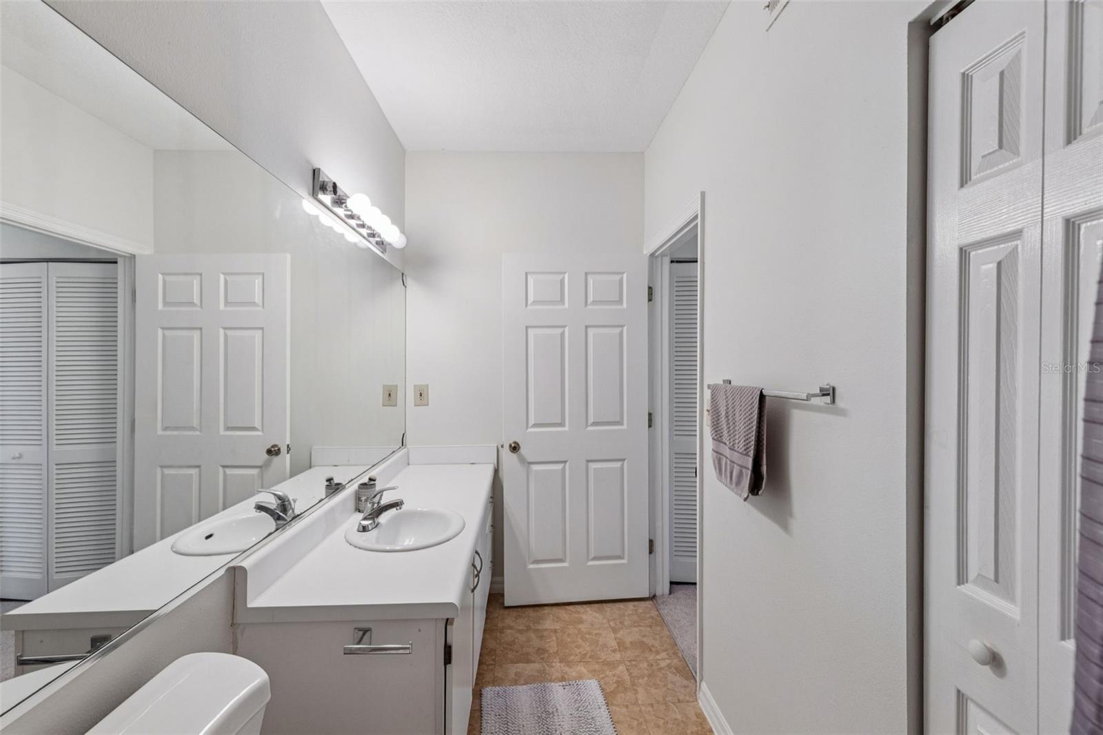 THE PINNACLE AT CARROLLWOOD A - Residential