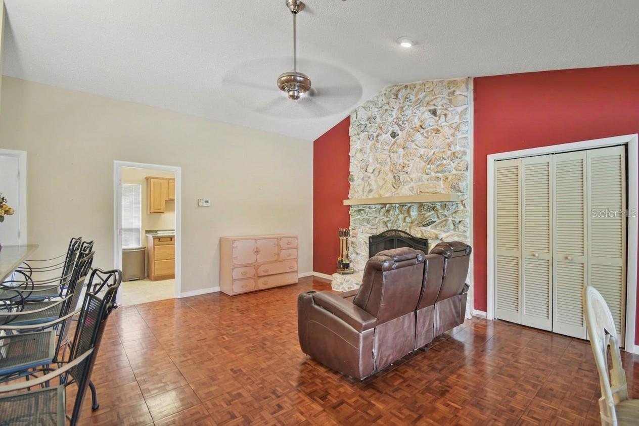 BENT TREE VILLAGE - Residential