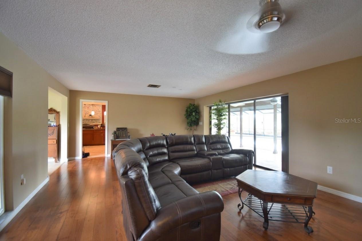 BENT TREE VILLAGE - Residential