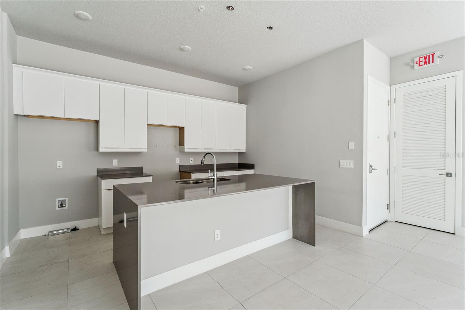 SPECTRUM AT REUNION CONDO PH 12 - Residential