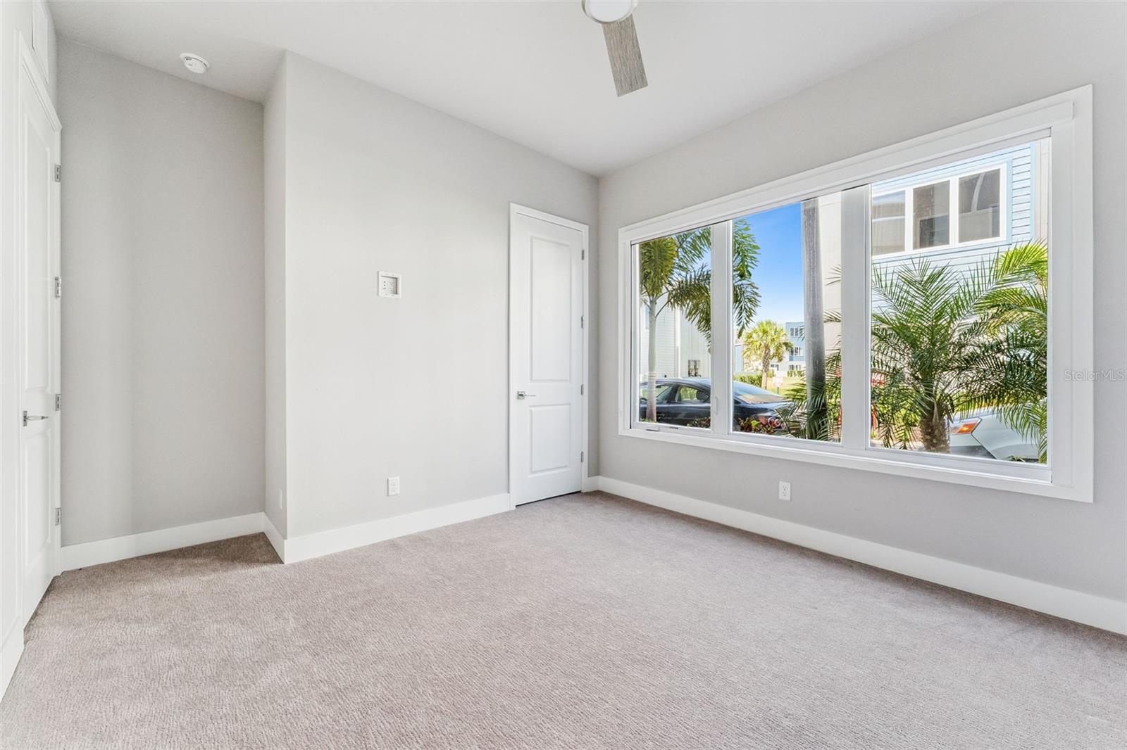 SPECTRUM AT REUNION CONDO PH 12 - Residential