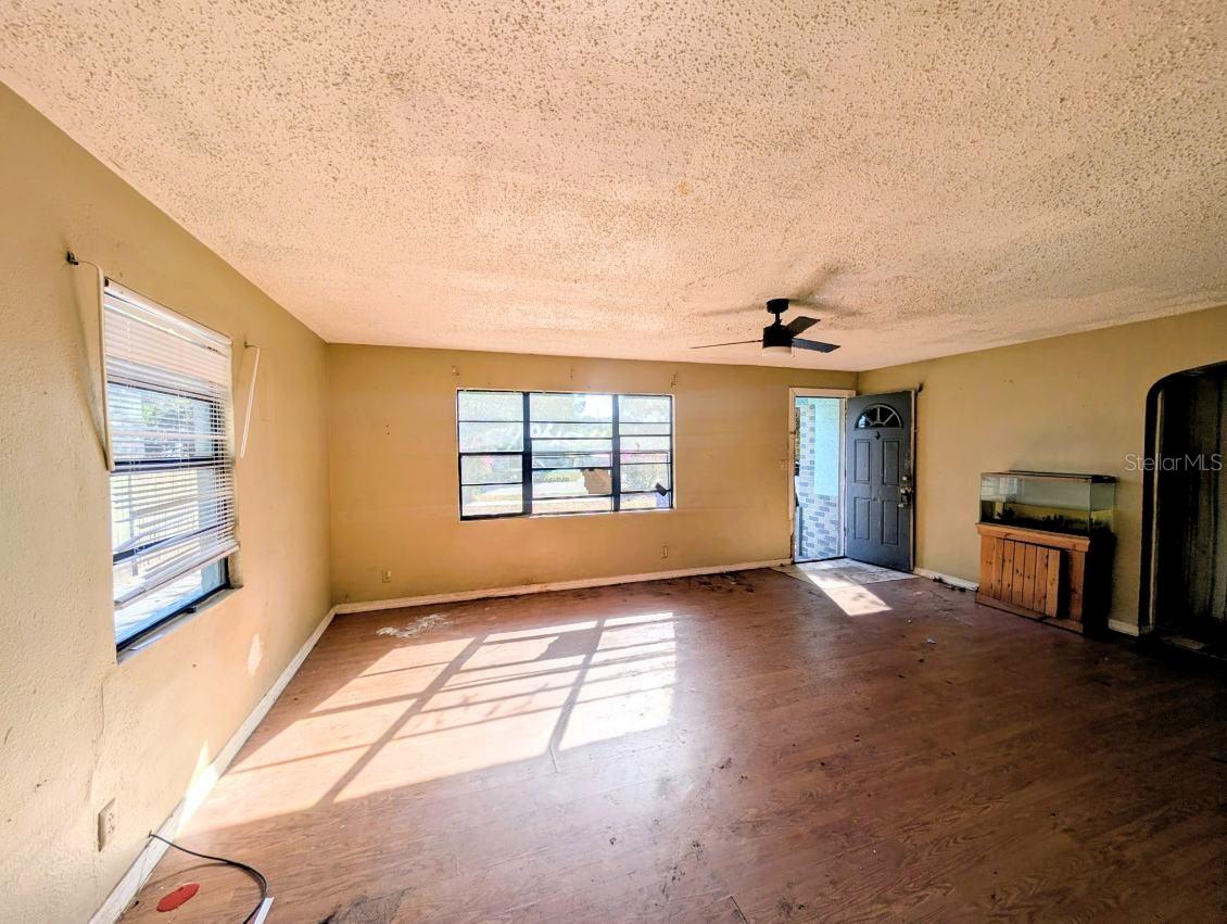 FAIRMOUNT PARK - Residential