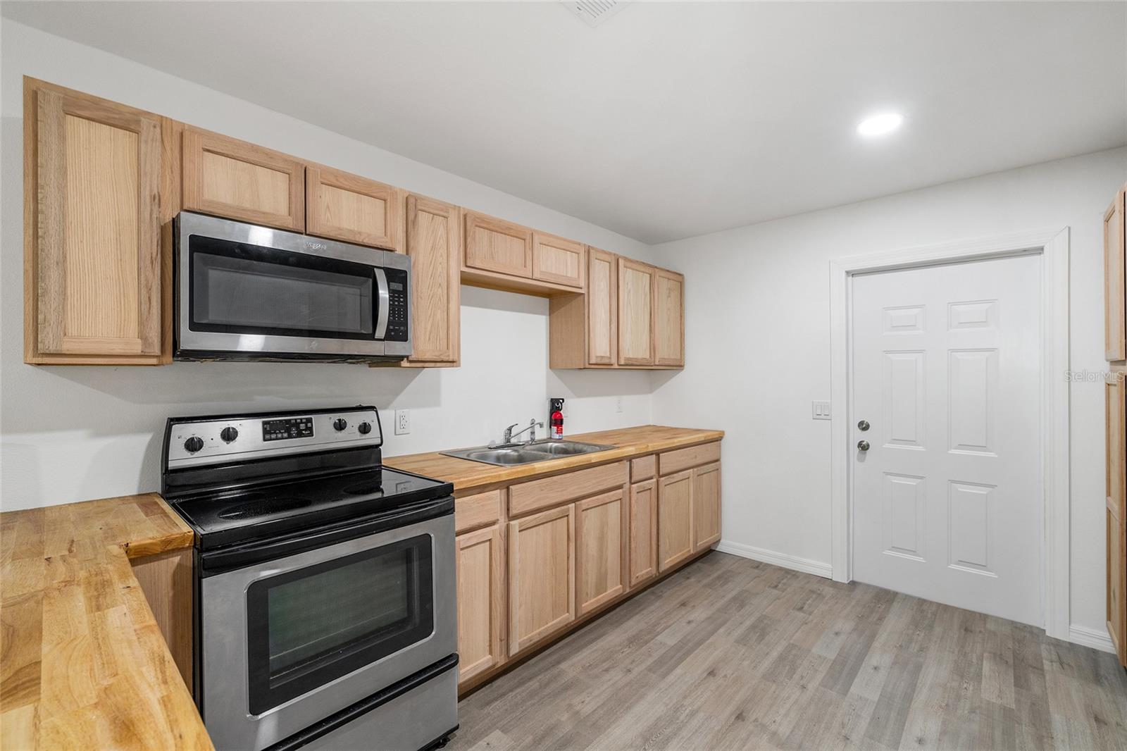 LEIGHTON ESTATE - Residential