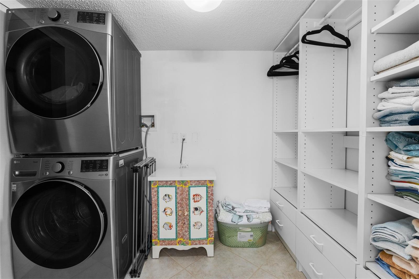 HARBOUR TOWNE - Residential