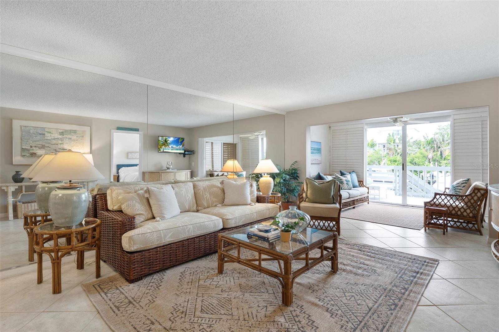 HARBOUR TOWNE - Residential