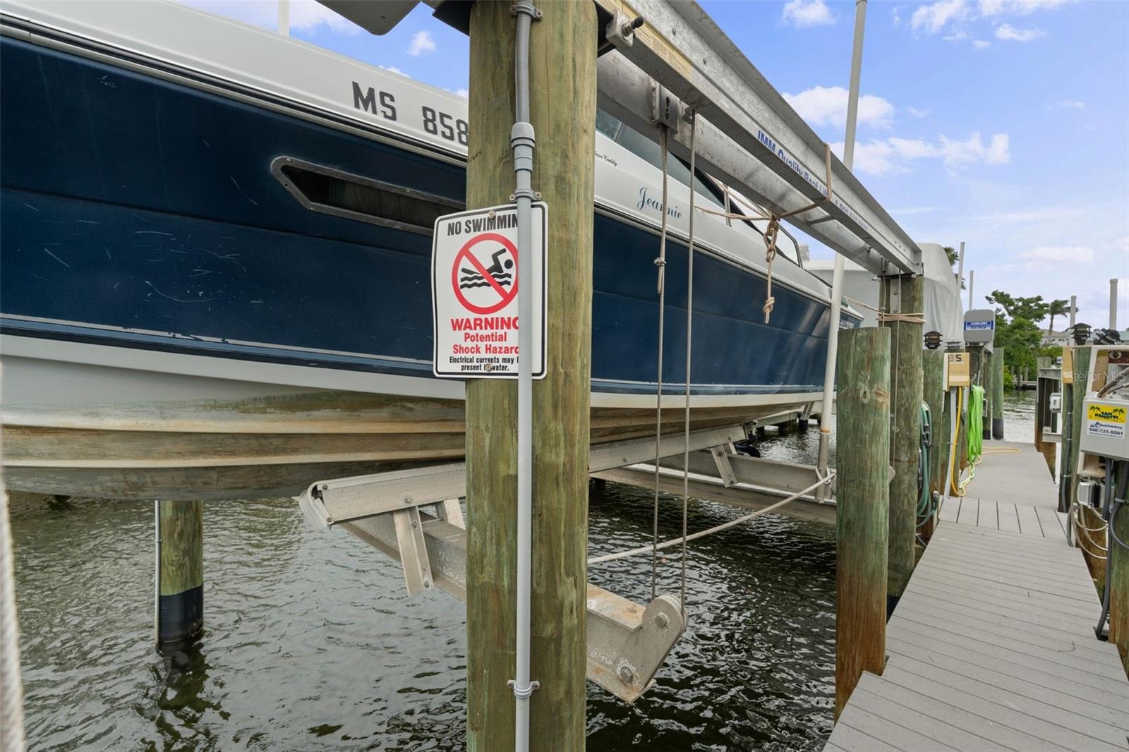 HARBOUR TOWNE - Residential