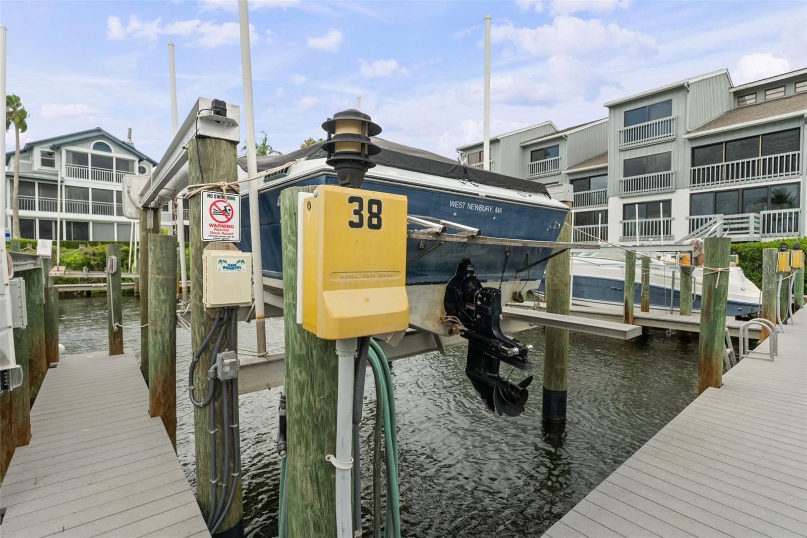 HARBOUR TOWNE - Residential