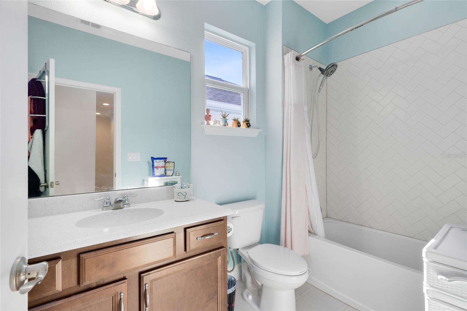 WINCEY GROVES - Residential Lease