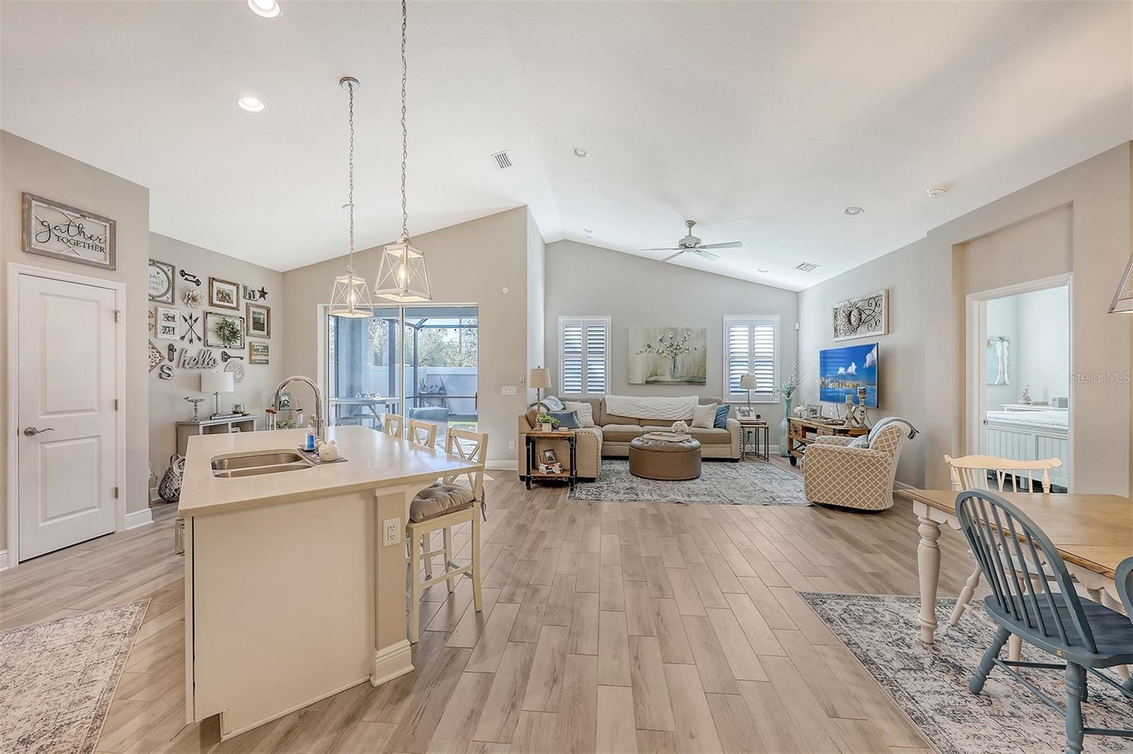 RIVERSIDE PRESERVE PH 1 - Residential