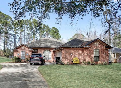 Photo of 3172 Wilderness Drive, Middleburg, FL 32068 (MLS # TB8466822)