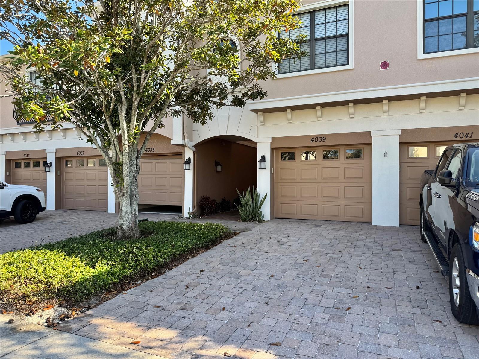 PALMA SOLA TRACE - Residential Lease