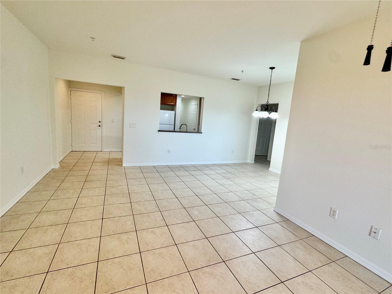 PALMA SOLA TRACE - Residential Lease