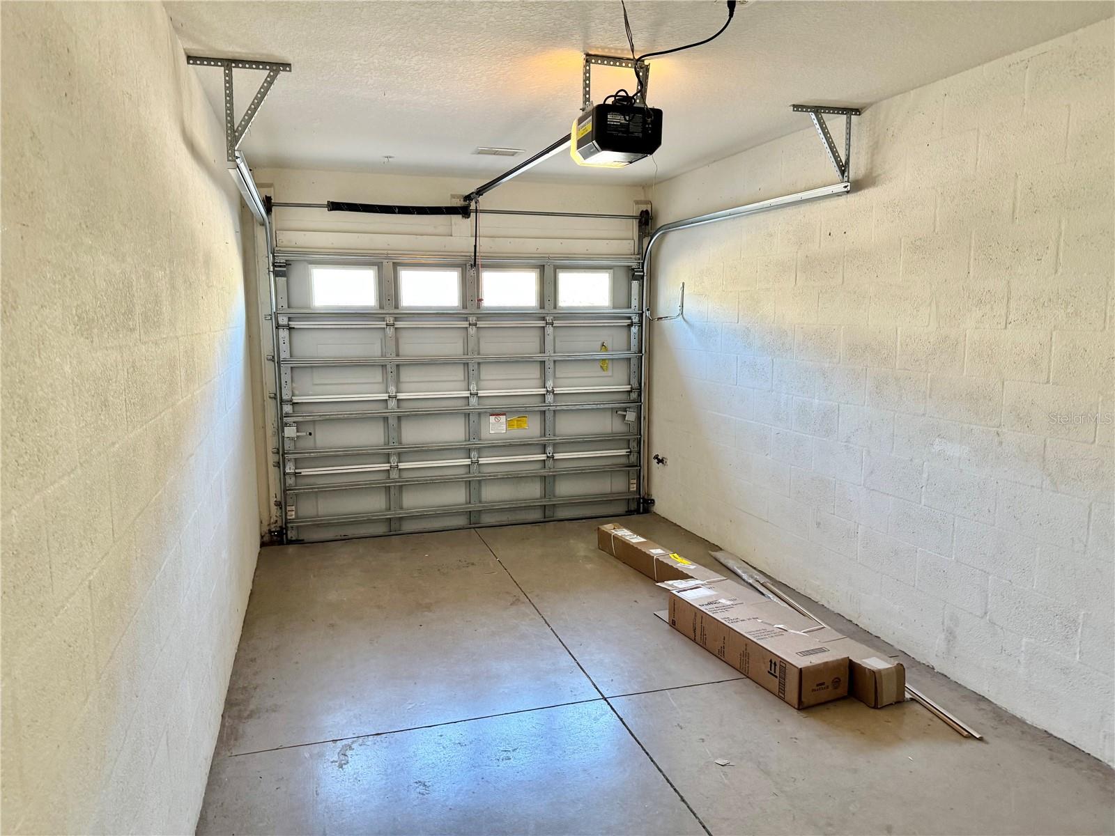 PALMA SOLA TRACE - Residential Lease