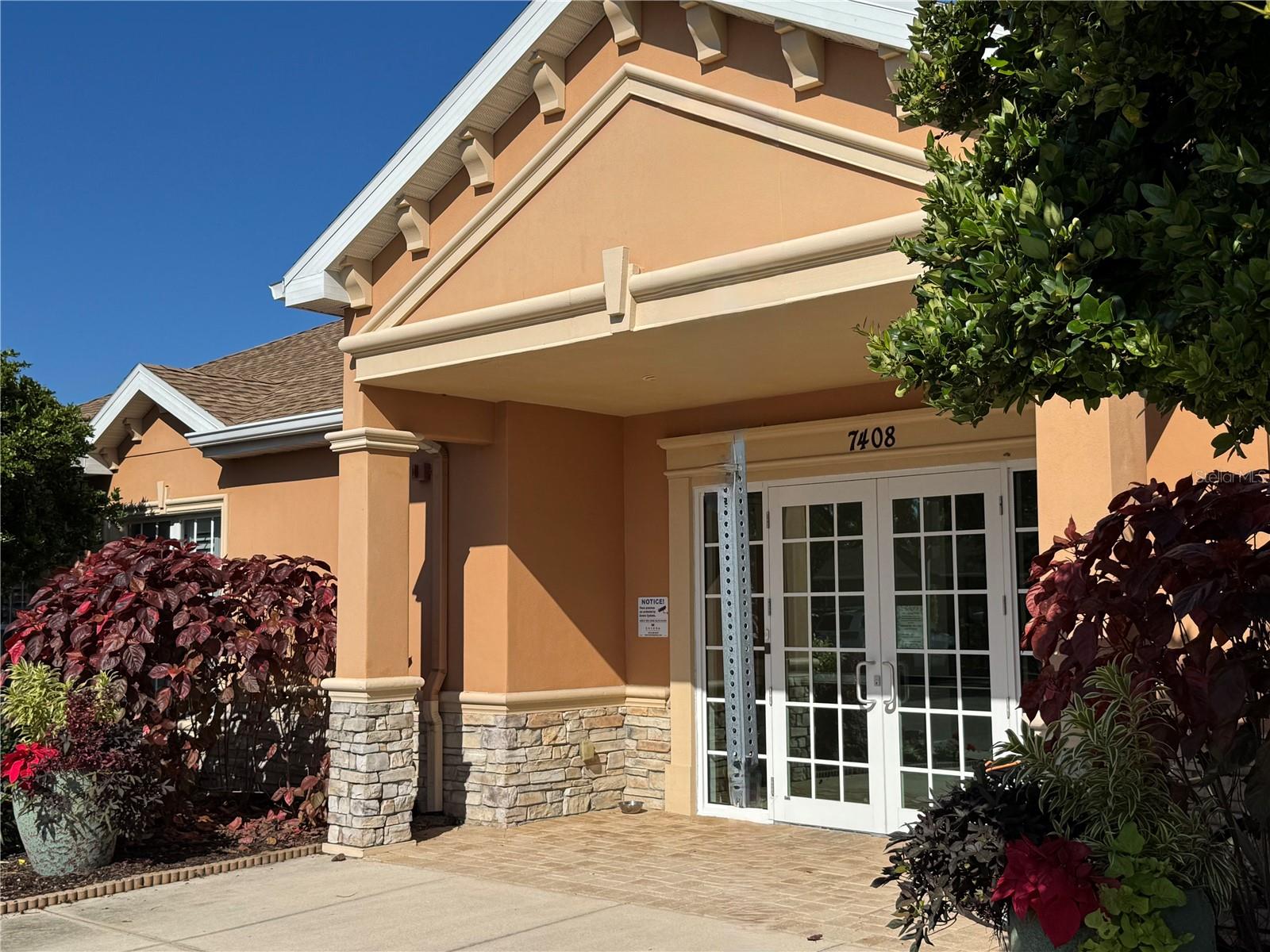 PALMA SOLA TRACE - Residential Lease