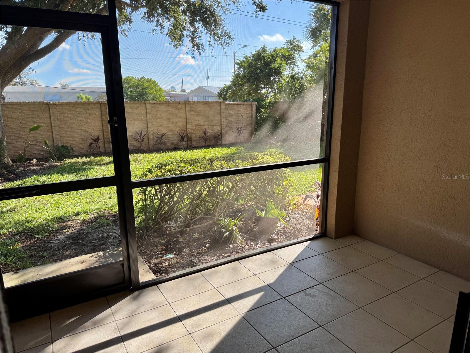 PALMA SOLA TRACE - Residential Lease