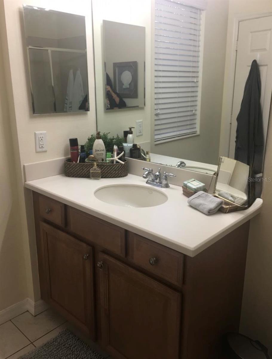 PALMA SOLA TRACE - Residential Lease