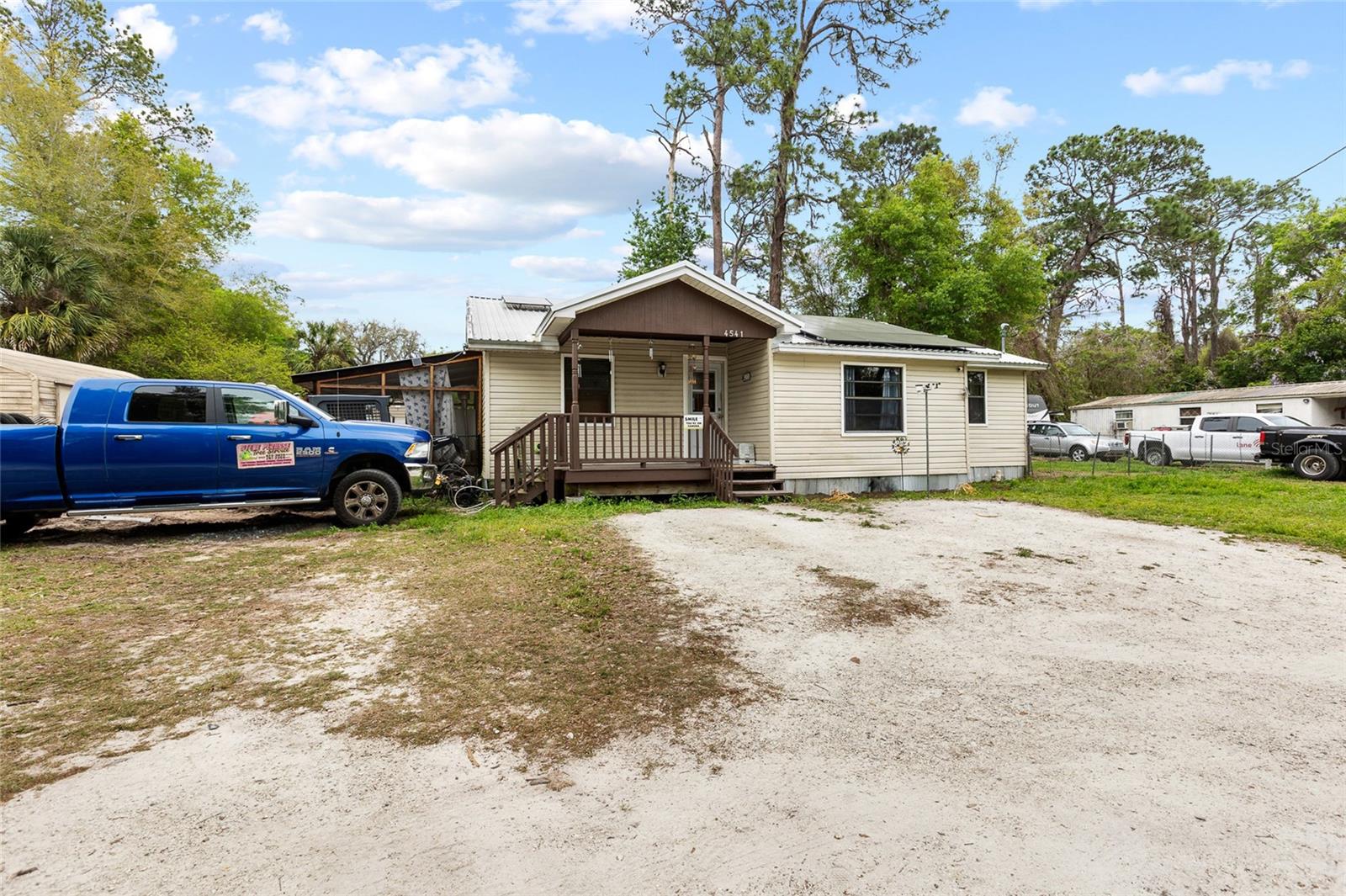 4541 N WINCHESTER TERRACE