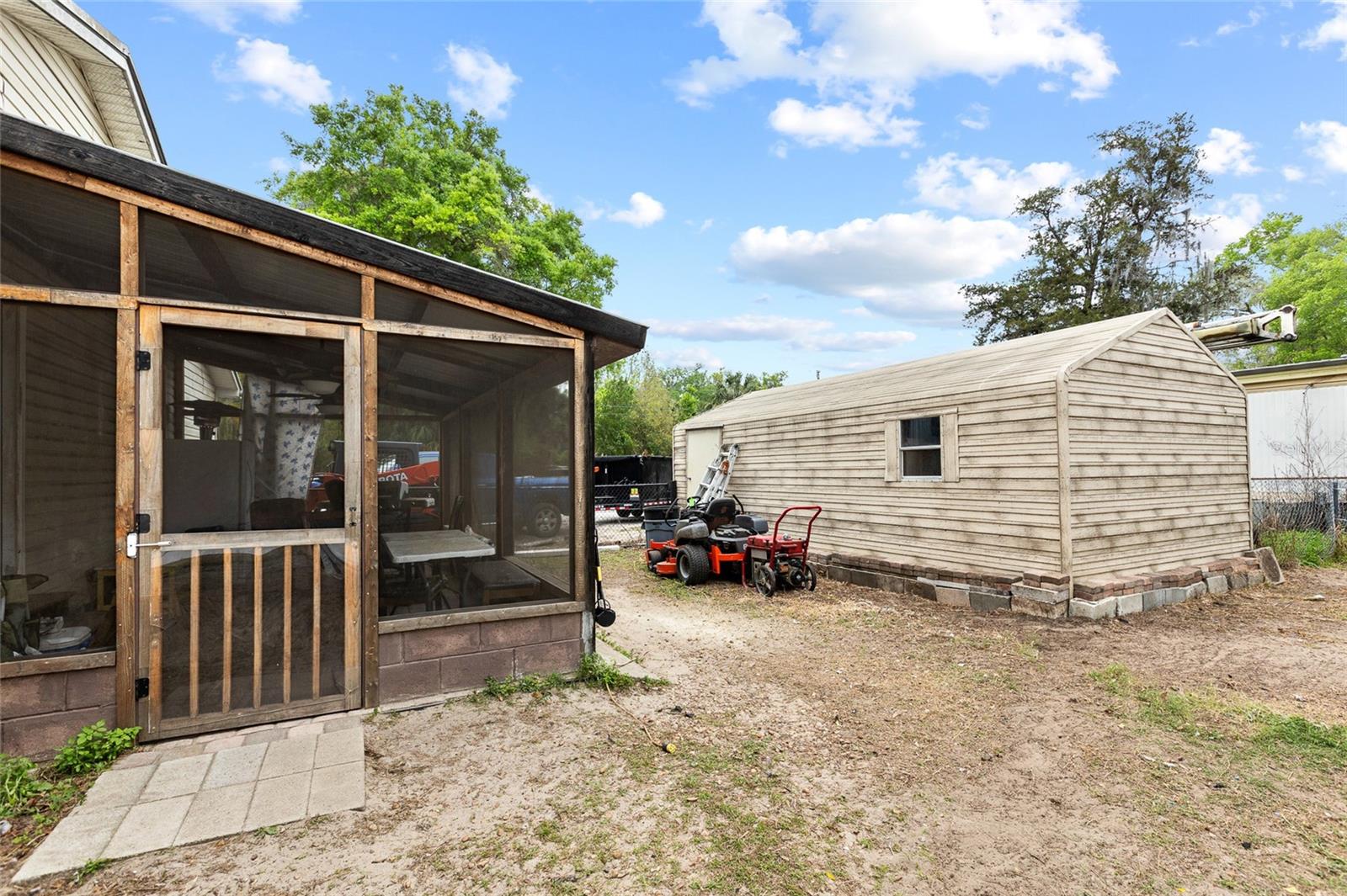 APACHE SHORES UNIT 04 - Residential