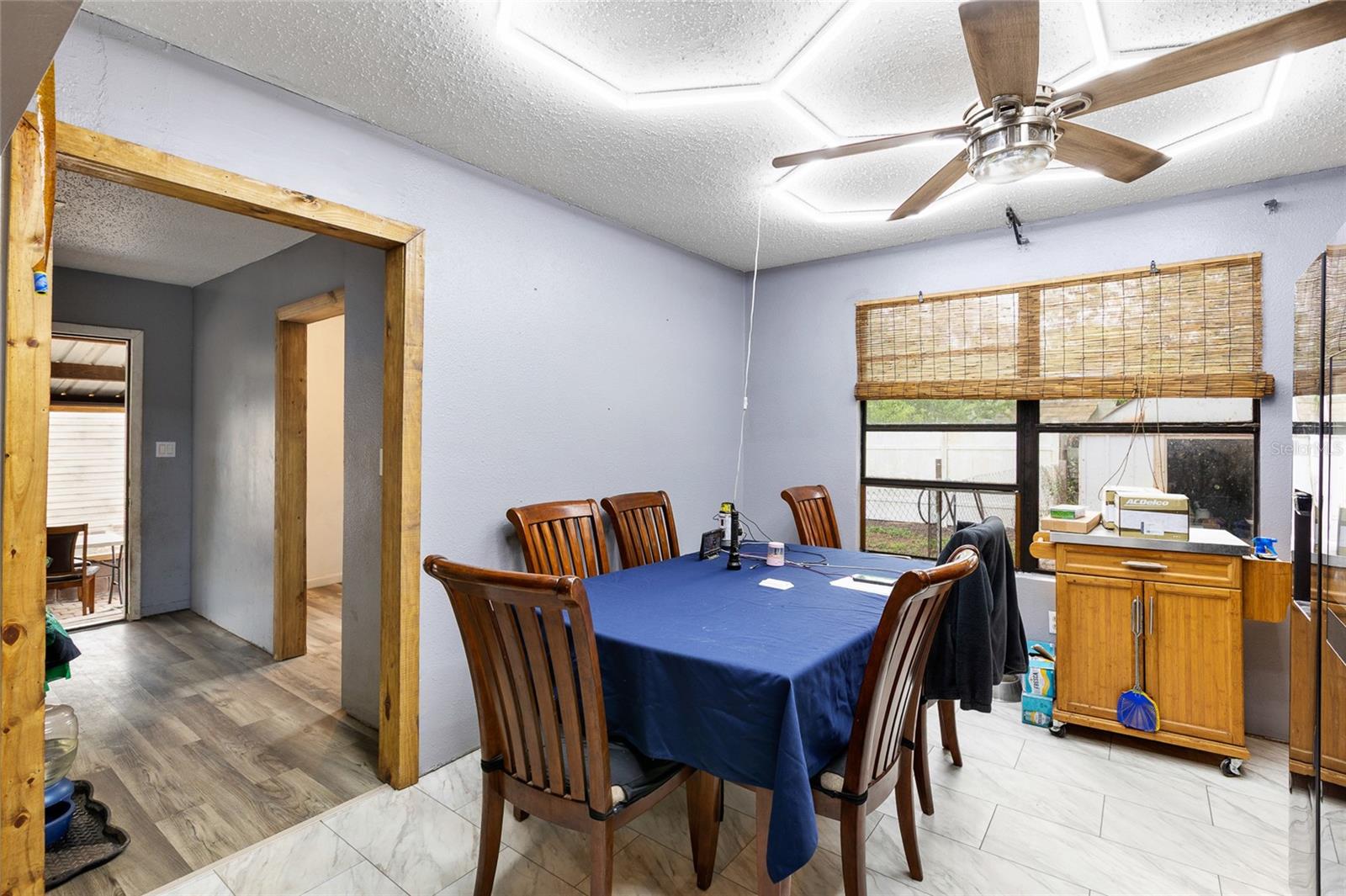 APACHE SHORES UNIT 04 - Residential