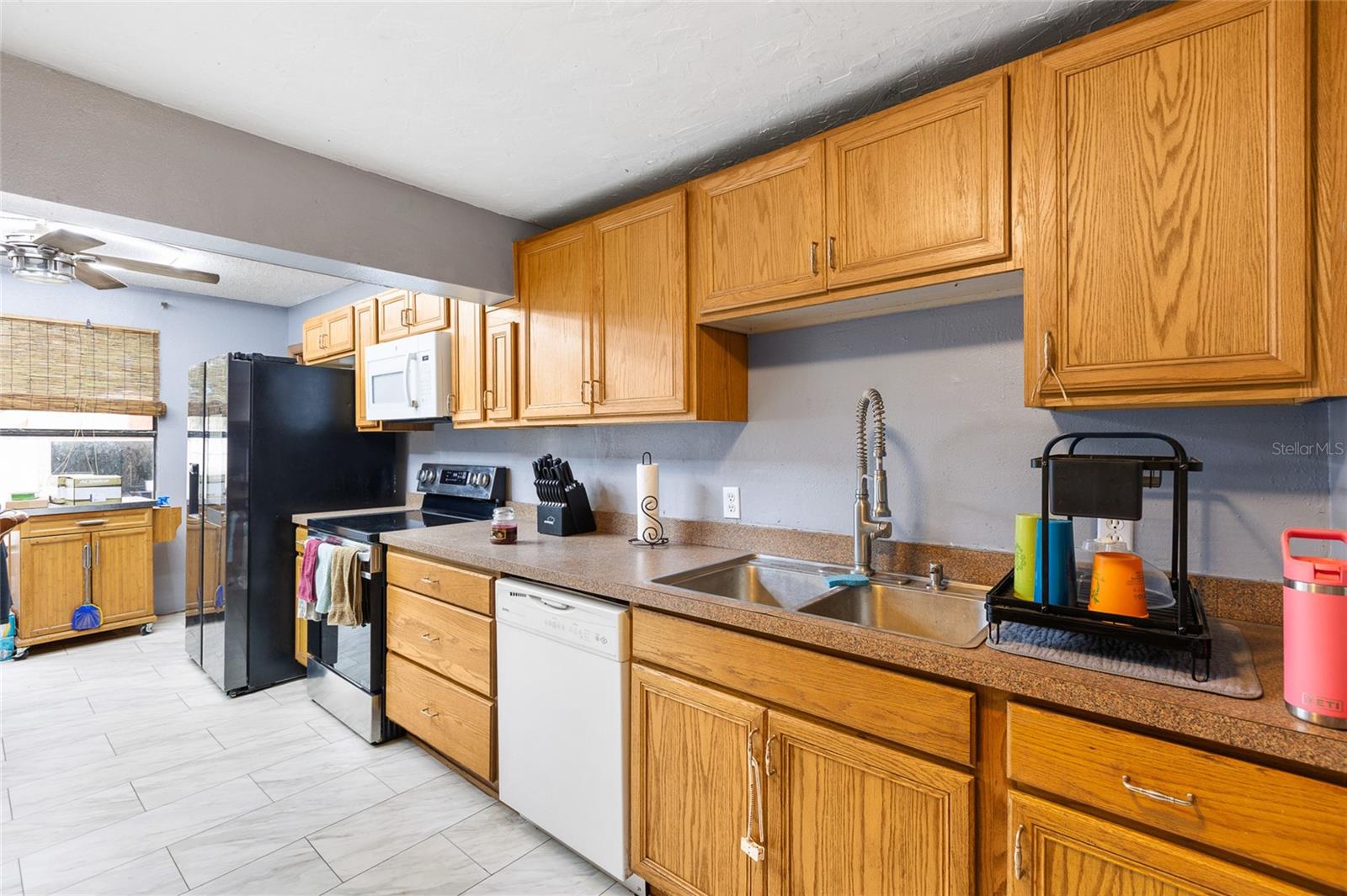 APACHE SHORES UNIT 04 - Residential