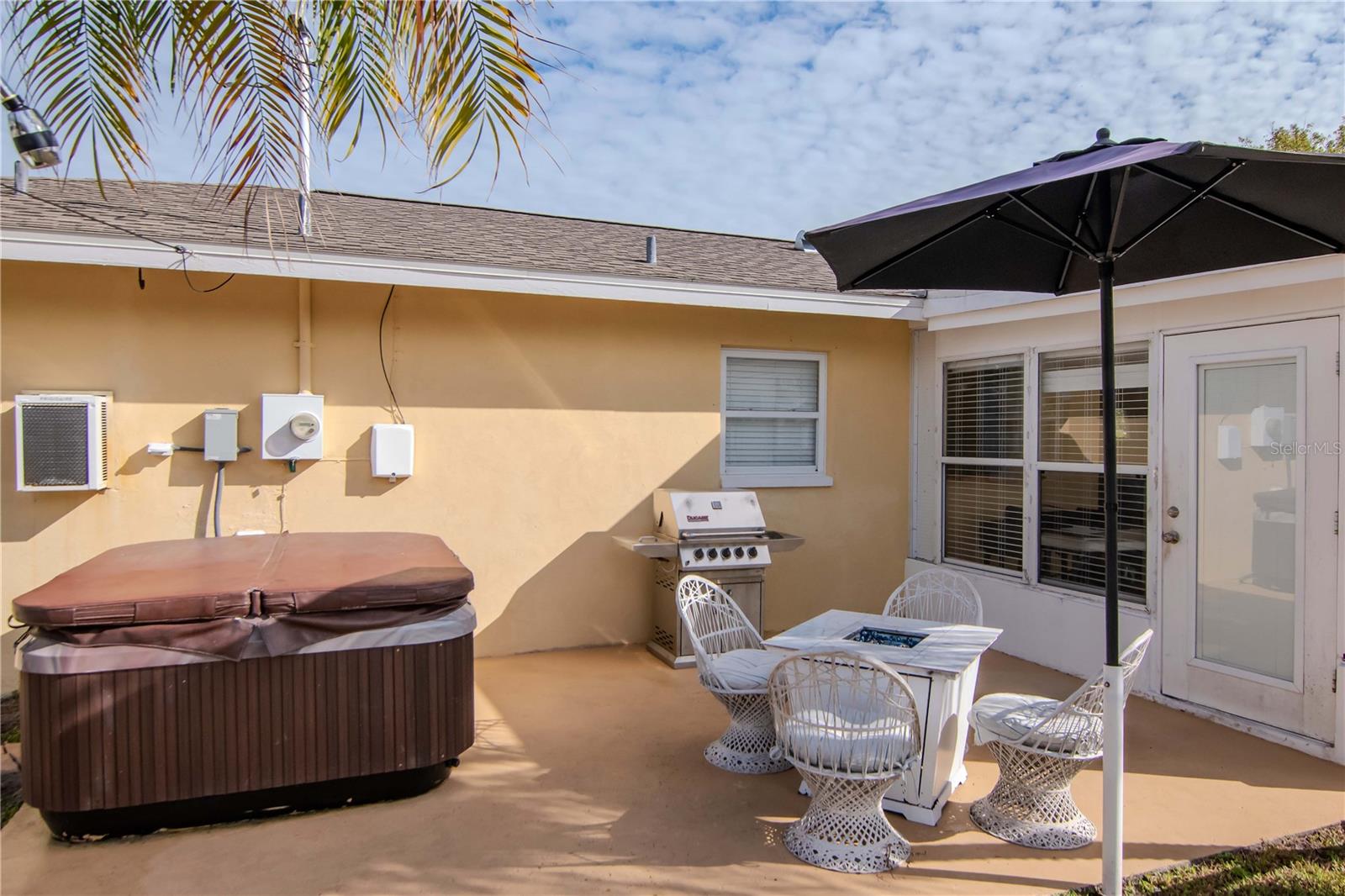 TROPIC HILLS - Residential