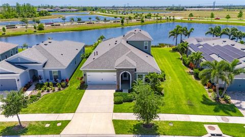 Photo of 5814 Silver Sun Drive, Apollo Beach, FL 33572 (MLS # TB8379382) Photo of 5814 Silver Sun Drive, Apollo Beach, FL 33572 (MLS # TB8379382)