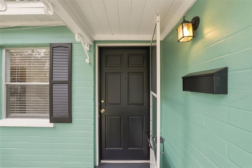 Photo of 2124 Valencia Road, Orlando, FL 32803 (MLS # O6372909)