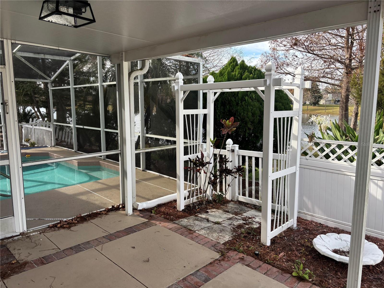 HUCKLEBERRY FIELDS TR N4 - Residential Lease