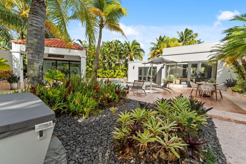 DORADO BEACH EAST - Residential