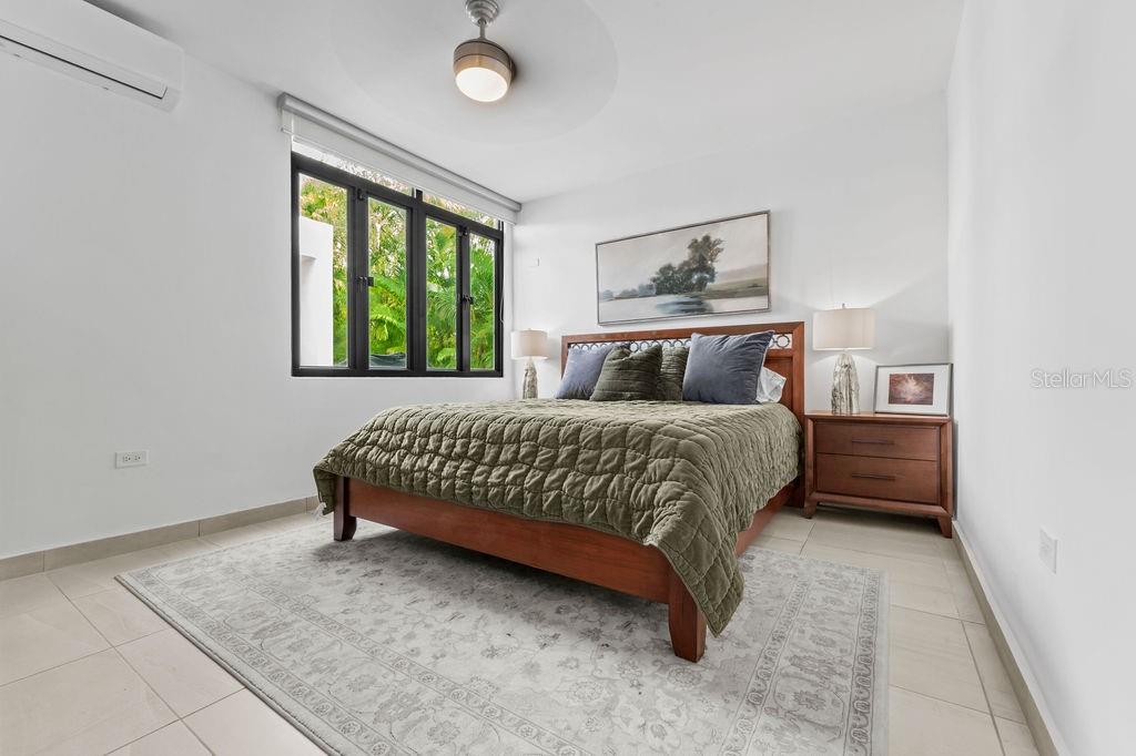 DORADO BEACH EAST - Residential