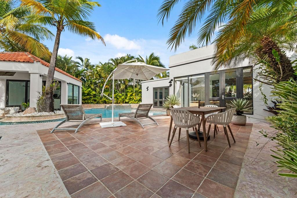 DORADO BEACH EAST - Residential
