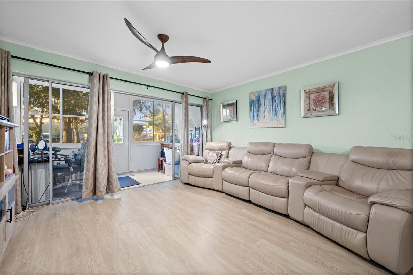 CAMBRIDGE HOUSE - Residential