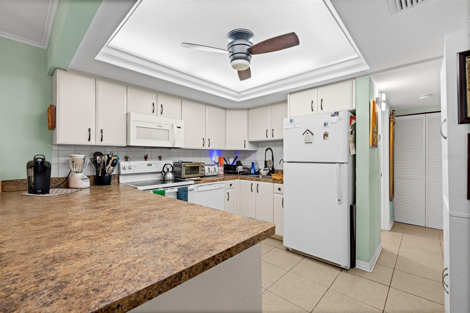 CAMBRIDGE HOUSE - Residential