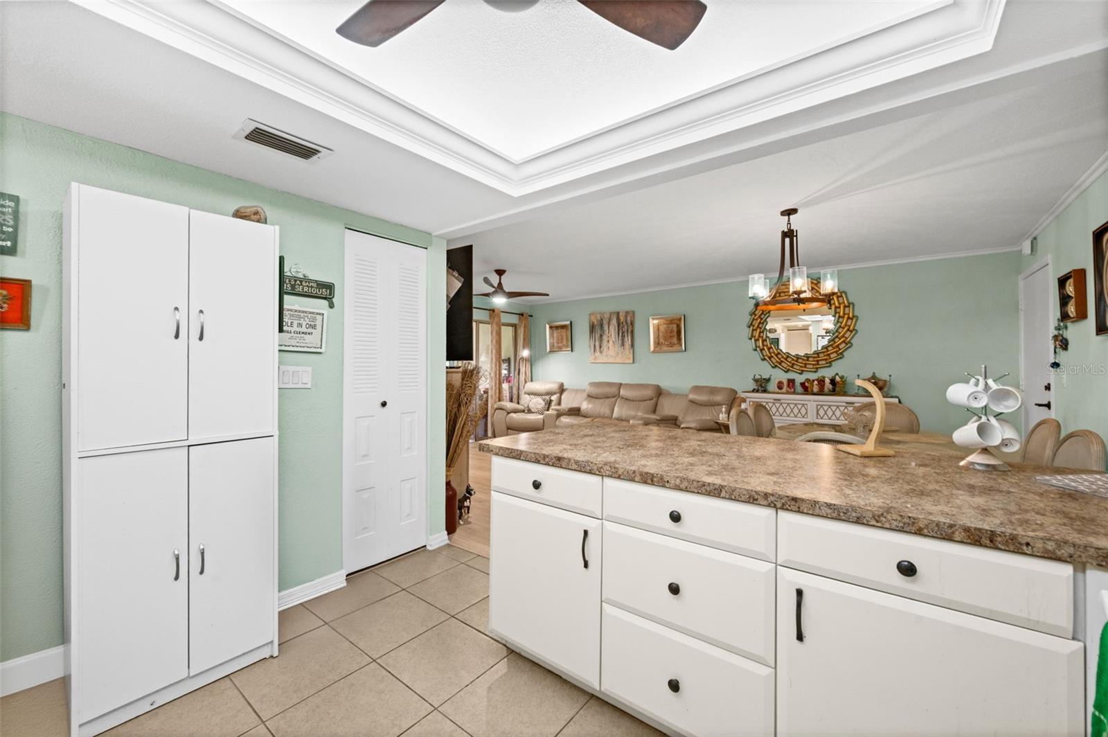 CAMBRIDGE HOUSE - Residential