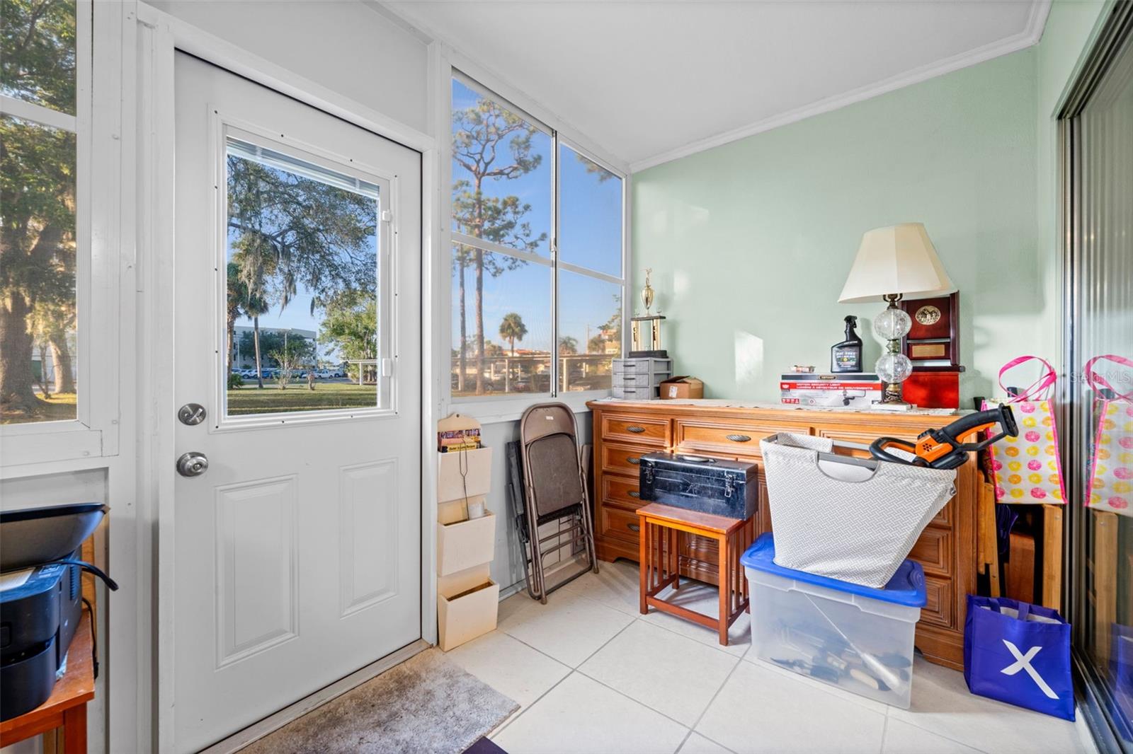 CAMBRIDGE HOUSE - Residential