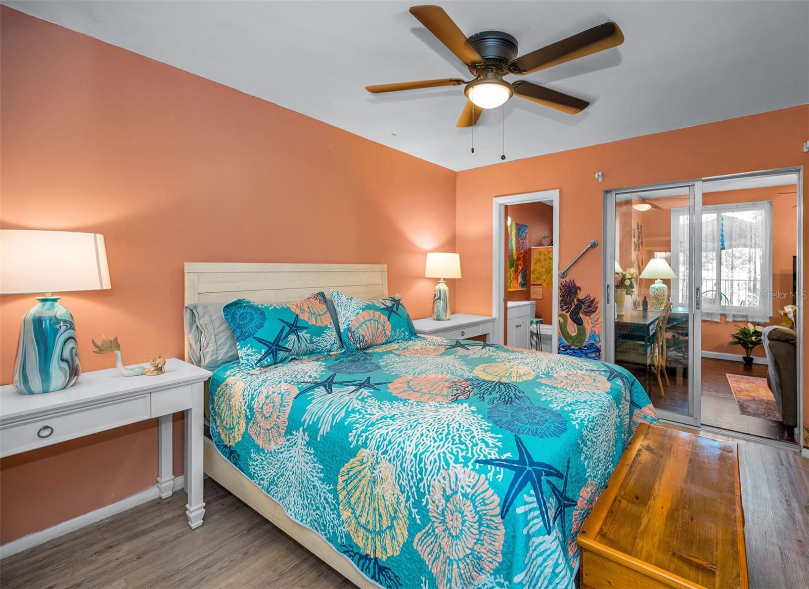 ON TOP OF THE WORLD - Residential