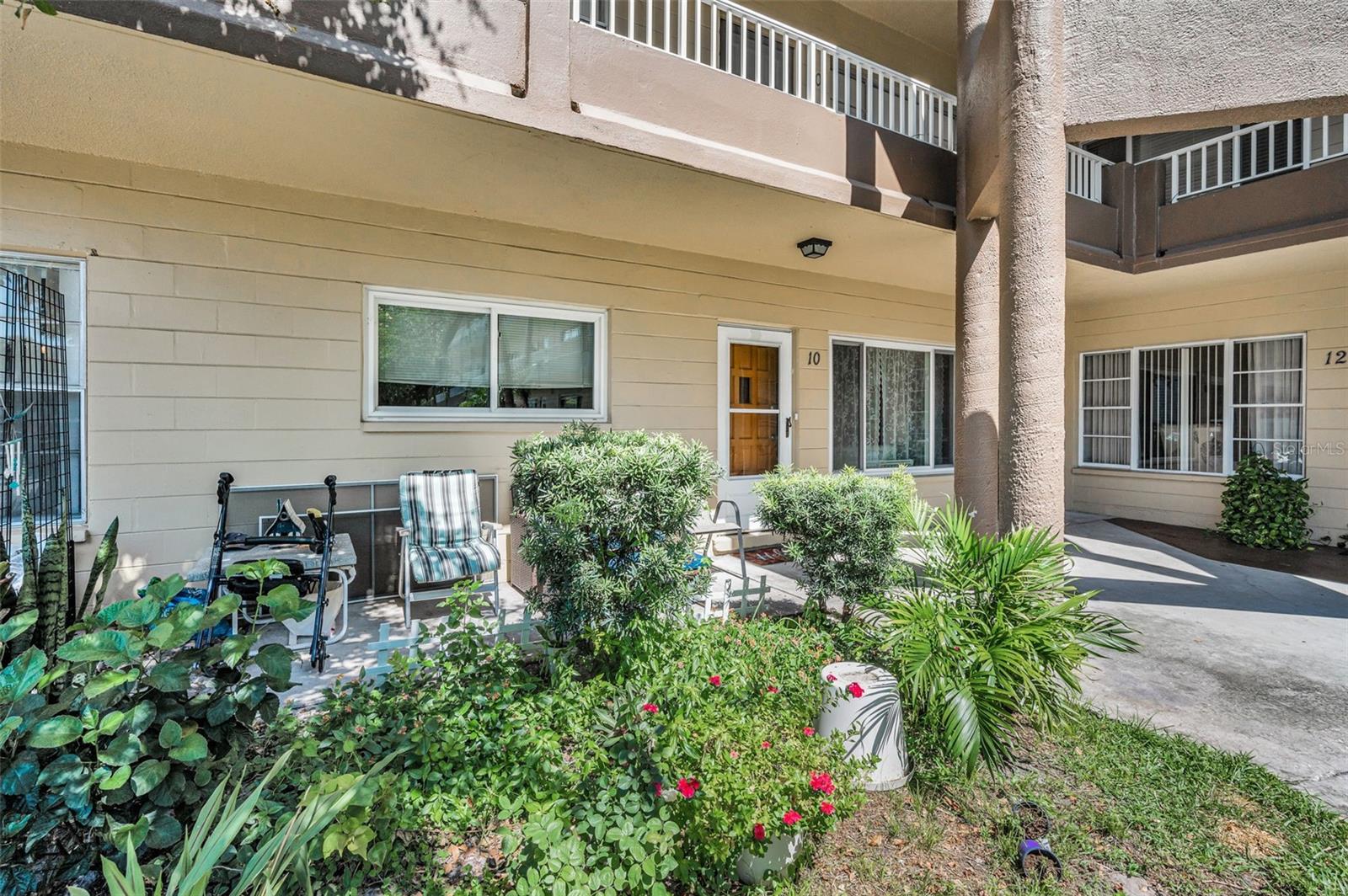 ON TOP OF THE WORLD - Residential