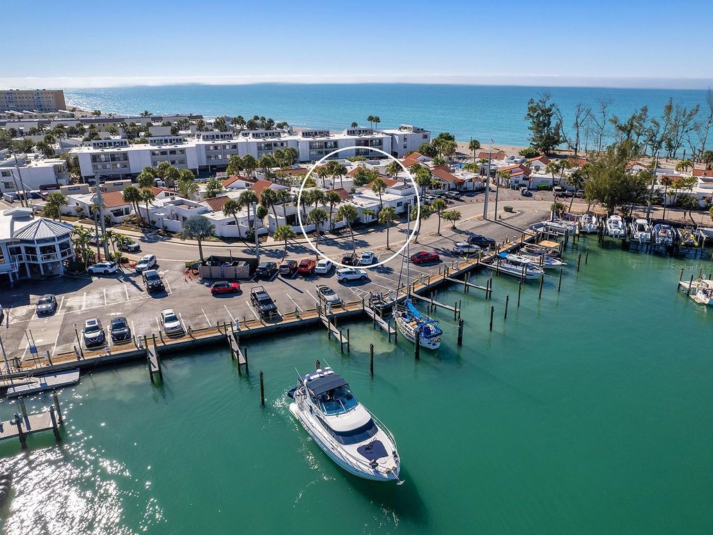 Photo of 1585 Tarpon Center Drive #31, Venice, FL 34285 (MLS # A4676379)