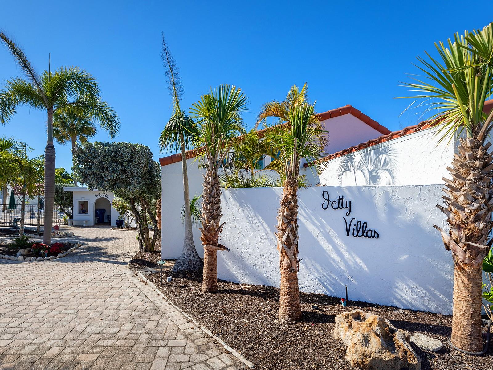 JETTY VILLAS - Residential